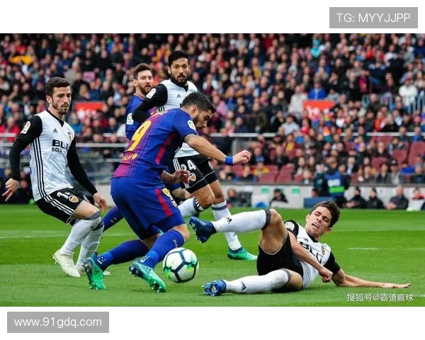 西甲半场战报：马马尔达什维利多次扑救，瓦伦西亚与阿拉维斯战成0比0平